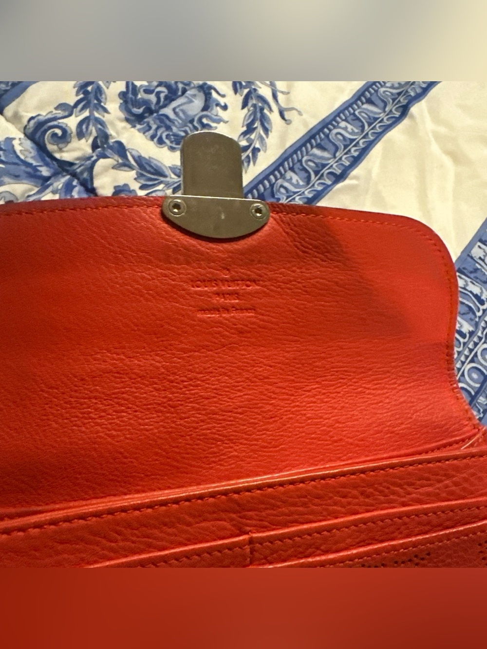 Authentic Louis Vuitton Mahina Amelia Wallet Grenade Red Perforated Leather COA - Picture 4 of 16